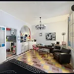 Un Nid D Au Coeur De Sète