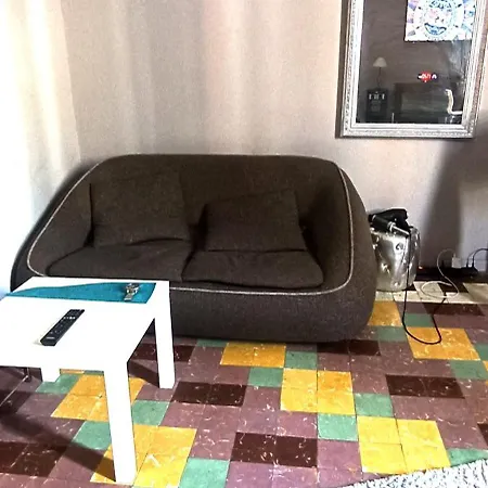 Un Nid D Au Coeur De Sete