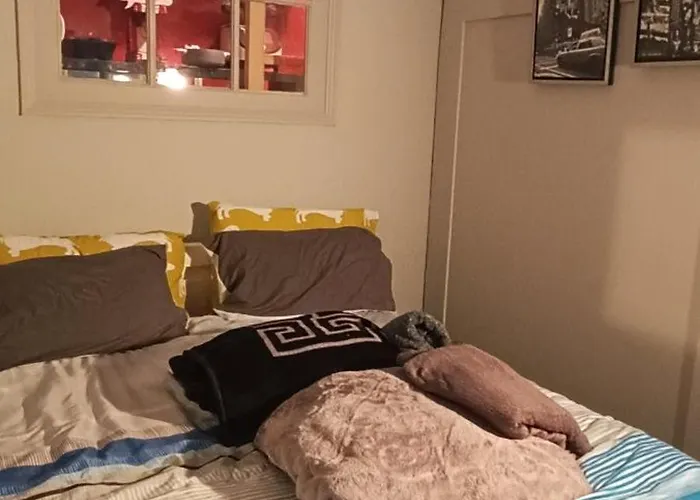 Un Nid D Au Coeur De Sète